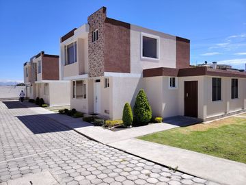 Casa Nueva en Venta en Conjunto Los Ciprés, La Armenia, Parroquia Conocoto