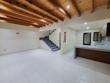 Casa en venta en Tequisquiapan, Col. Adolfo Lopez M, 3 recamaras, amplia y luminosa