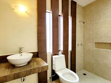 Casa en venta en Tequisquiapan, Col. Adolfo Lopez M, 3 recamaras, amplia y luminosa