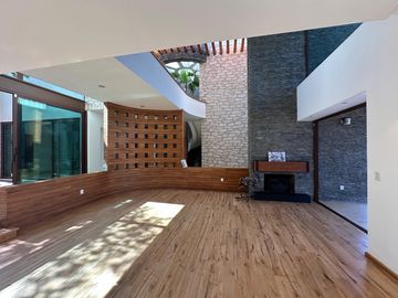 Casa de Lujo en Venta en Juriquilla