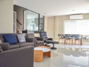 House for sale Sivalee Lakeview - Chiang Mai