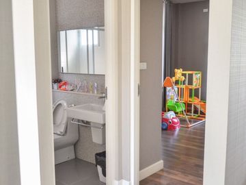 House for sale Sivalee Lakeview - Chiang Mai