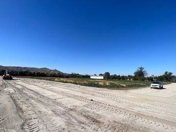 Parcelas, Rol propio, luz y agua