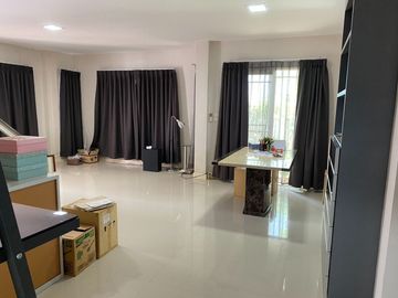 House for sale, Siwalee Choeng Doi, with furniture and electrical appliances. Ready to move in