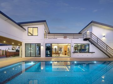 Luxury Pool villa for sale. Modern and stylish design with spacious living areas, complete functions, and a warm atmosphere. Move-in ready!