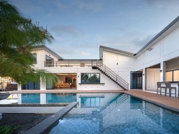 Luxury Pool villa for sale. Modern and stylish design with spacious living areas, complete functions, and a warm atmosphere. Move-in ready!