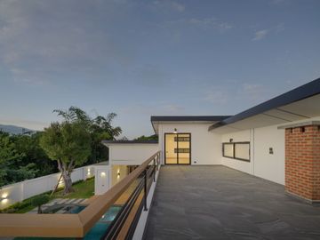 Luxury Pool villa for sale. Modern and stylish design with spacious living areas, complete functions, and a warm atmosphere. Move-in ready!
