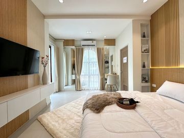 For sale, Pool Villa with mountain view, near Kad Farang, very good location, convenient transportation, suitable for living or renting out