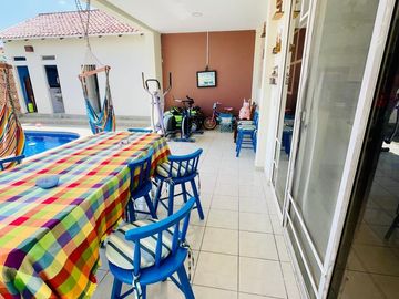 Venta de Casa cerca del mar, urbanización Costa de Oro, Salinas Ecuador