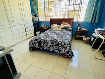 Venta de Casa cerca del mar, urbanización Costa de Oro, Salinas Ecuador