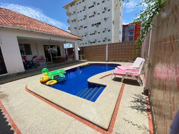 Venta de Casa cerca del mar, urbanización Costa de Oro, Salinas Ecuador