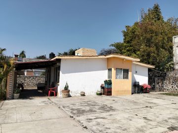 VENDO CASA EN COL VOLCANES CON TODOS LOS SERVICIOS