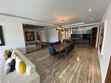 Departamento en venta en La Reserva.