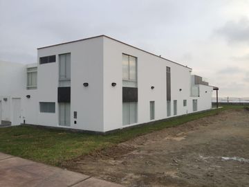 Hermosa Casa De Playa En 1era Fila y 2 piscinas en el Condominio Formentera - Asia