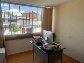Casa en VENTA en la Kennedy Entre Avenida Galo Plaza y 6 de Diciembre NEGOCIABLE cerca de Supermaxi Bancos y Parques