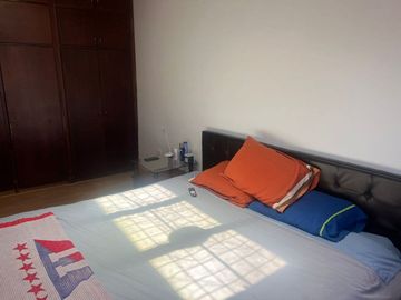 Casa en VENTA en la Kennedy Entre Avenida Galo Plaza y 6 de Diciembre NEGOCIABLE cerca de Supermaxi Bancos y Parques