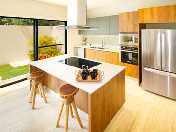 VENTA DE CASA EN AVENIDA HUAYACAN CANCUN