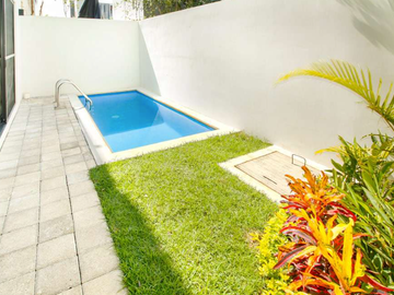 VENTA DE CASA EN AVENIDA HUAYACAN CANCUN