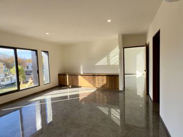 CASA EN VENTA BUGAMBILIAS ZAPOPAN JAL.