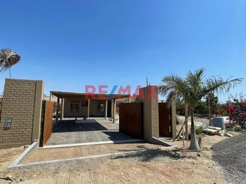 Venta De Casa En Condominio Acca Paracas