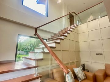 Brand-New 4-Bedroom House & Lot in Tagaytay