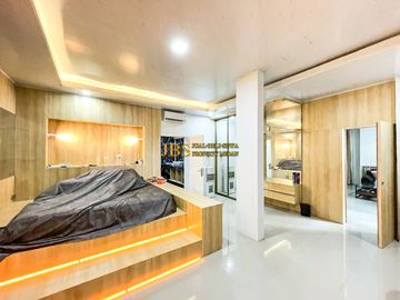 Dijual Villa Hook Full Furnish Lux Komplek De Casa Villa Jl. Asrama
