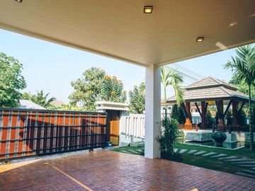 Project house for sale, 4 bedrooms, 4 bathrooms, near many international schools.