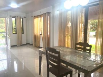 Resale Beautiful  Three Bedrooms House in Consolacion