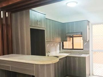 Resale Beautiful  Three Bedrooms House in Consolacion