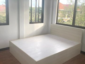 Resale Beautiful  Three Bedrooms House in Consolacion