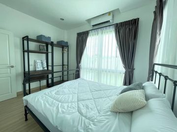House for sale, PILLOW 142, 3 beds, good location near shopping mall, near the market