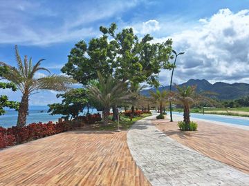 Beachfront Restobar Unit at The Spinnaker at Club Laiya