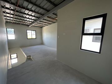 ELEGANT READY FOR OCCUPANCY HOMES BY AYALA LAND NEAR THE COOL CITY OF TAGAYTAY WITH BIG SAVINGS!