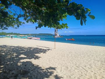 Beachfront Retail Unit at The Spinaker at Club Laiya