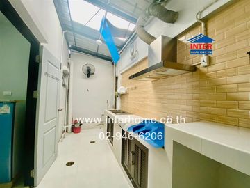 2-storey townhouse, 20.7 sq.w., Novo Ville Village, Lam Luk Ka, Khlong 2, near Sinphaet Hospital, Lam Luk Ka, Soi Phianon, Lam Luk Ka Road, Pracha Uth
