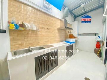 2-storey townhouse, 20.7 sq.w., Novo Ville Village, Lam Luk Ka, Khlong 2, near Sinphaet Hospital, Lam Luk Ka, Soi Phianon, Lam Luk Ka Road, Pracha Uth