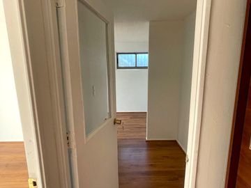 VENDE DEPARTAMENTO RECIEN REMODELADO, SAN VICENTE DE PAUL, MACUL, 3 DORMITORIOS, 1 BAÑO, TERRAZA, A PASOS DE METRO LAS TORRES