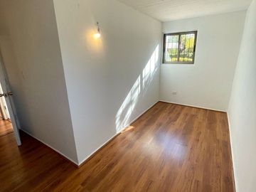 VENDE DEPARTAMENTO RECIEN REMODELADO, SAN VICENTE DE PAUL, MACUL, 3 DORMITORIOS, 1 BAÑO, TERRAZA, A PASOS DE METRO LAS TORRES