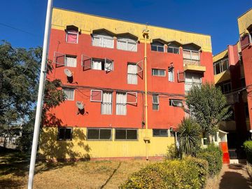 VENDE DEPARTAMENTO RECIEN REMODELADO, SAN VICENTE DE PAUL, MACUL, 3 DORMITORIOS, 1 BAÑO, TERRAZA, A PASOS DE METRO LAS TORRES