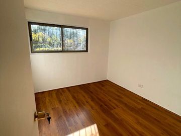 VENDE DEPARTAMENTO RECIEN REMODELADO, SAN VICENTE DE PAUL, MACUL, 3 DORMITORIOS, 1 BAÑO, TERRAZA, A PASOS DE METRO LAS TORRES
