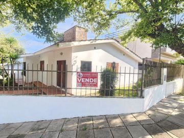 OPORTUNIDAD DE VENTA , CASA 3 DORMITORIOS