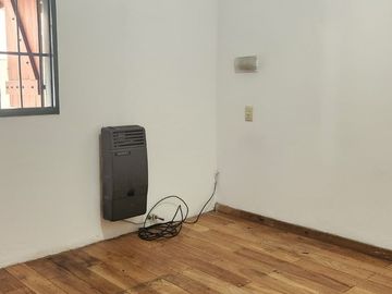 OPORTUNIDAD DE VENTA , CASA 3 DORMITORIOS