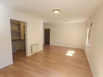 VENTA HERMOSO DEPARTAMENTO CENTRICO