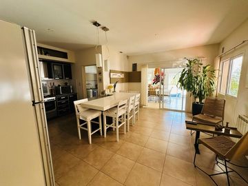 Casa a la venta en el dique de Tandil