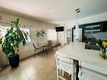 Casa a la venta en el dique de Tandil