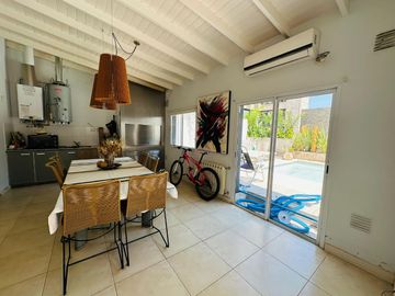Casa a la venta en el dique de Tandil