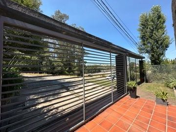 Casa a la venta en el dique de Tandil