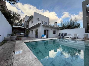 Casa a la venta en el dique de Tandil
