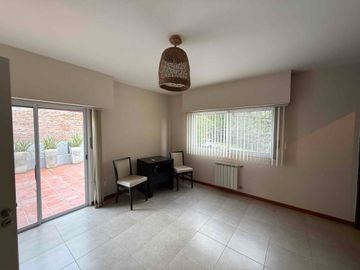Casa a la venta en el dique de Tandil