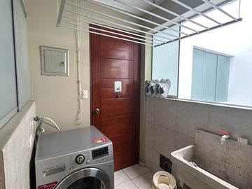 Departamento en Venta, Av de Precursores, Surco.